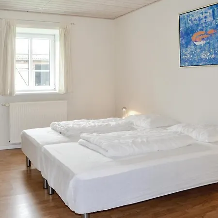 Ferienhaus Gorgeous In With Sauna *